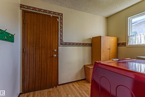 8743 179 Street Nw, Edmonton, AB 