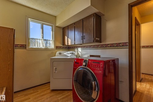 8743 179 Street Nw, Edmonton, AB 