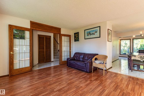 8743 179 Street Nw, Edmonton, AB 