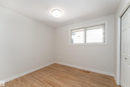 10415 39A Avenue Nw, Edmonton, AB 