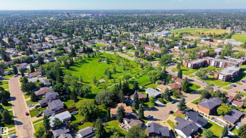 10415 39A Avenue Nw, Edmonton, AB 