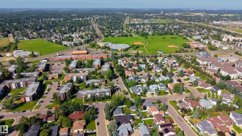 10415 39A Avenue Nw, Edmonton, AB 