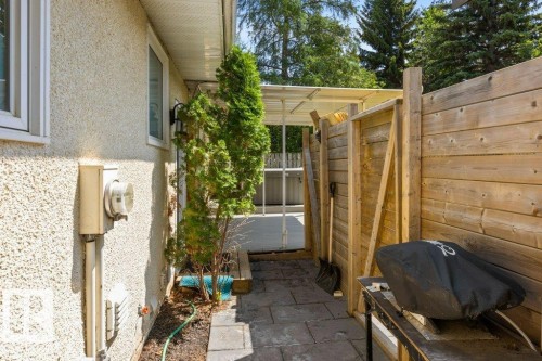 21 Flint Crescent, St. Albert, AB 