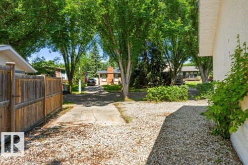 21 Flint Crescent, St. Albert, AB 