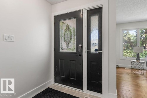 21 Flint Crescent, St. Albert, AB 