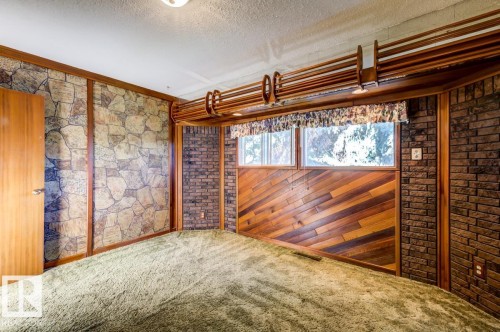 5811 92 Avenue Nw, Edmonton, AB 