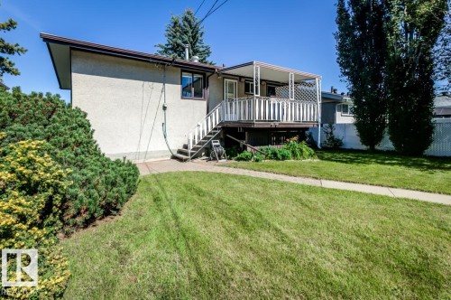 5811 92 Avenue Nw, Edmonton, AB 