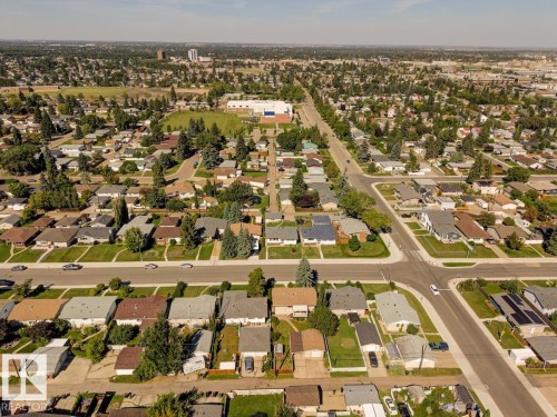 5811 92 Avenue Nw, Edmonton, AB 