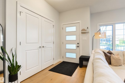11039 126 Street Nw, Edmonton, AB 