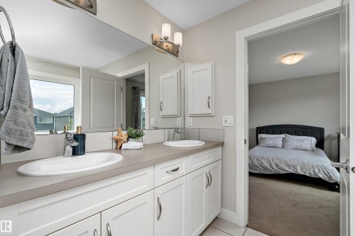 403 Simpkins Wynd, Leduc, AB 