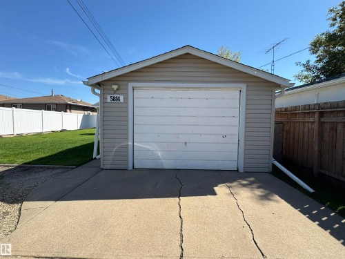 5814 50 Street, Vegreville, AB 