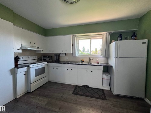 5814 50 Street, Vegreville, AB 