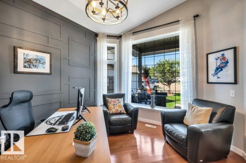 715 Hooke Place Nw, Edmonton, AB 