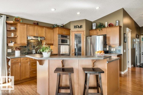 715 Hooke Place Nw, Edmonton, AB 