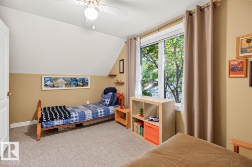 8523 84 Avenue Nw, Edmonton, AB 