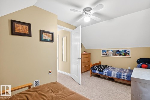 8523 84 Avenue Nw, Edmonton, AB 