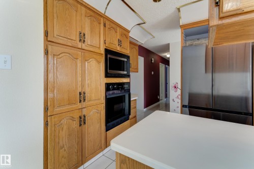 11623 49 Avenue Nw, Edmonton, AB 