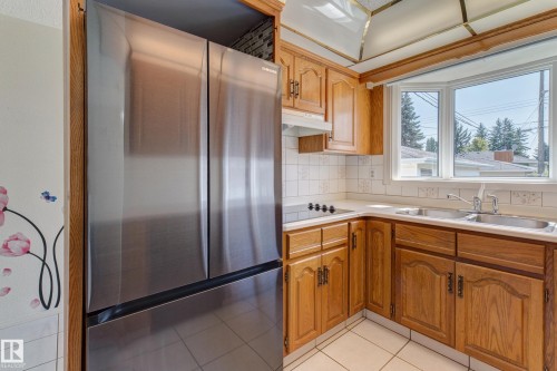 11623 49 Avenue Nw, Edmonton, AB 