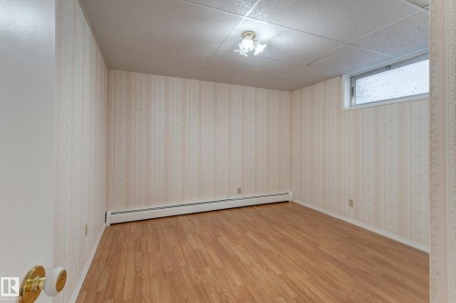 11623 49 Avenue Nw, Edmonton, AB 