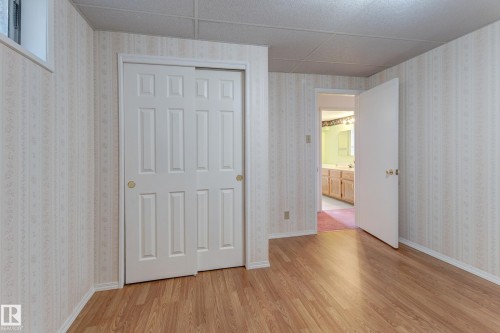 11623 49 Avenue Nw, Edmonton, AB 
