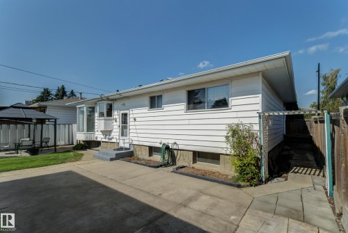 11623 49 Avenue Nw, Edmonton, AB 