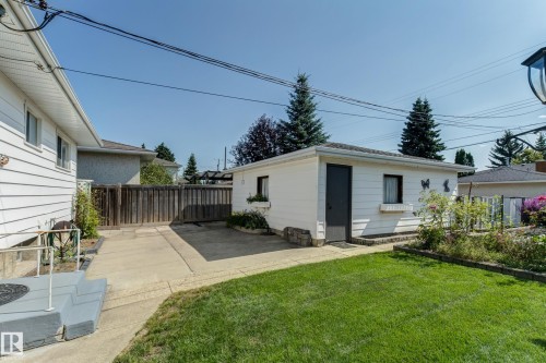 11623 49 Avenue Nw, Edmonton, AB 