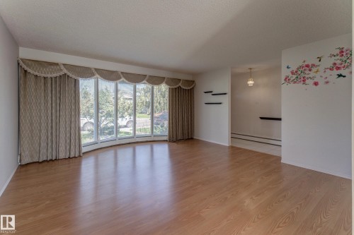 11623 49 Avenue Nw, Edmonton, AB 