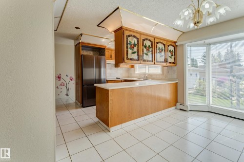 11623 49 Avenue Nw, Edmonton, AB 