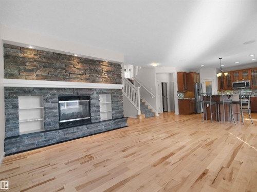 1682 Hector Road Nw, Edmonton, AB 