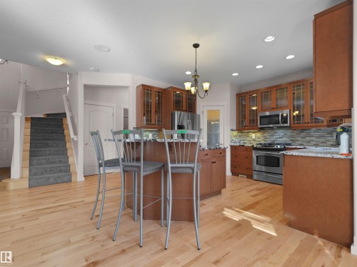 1682 Hector Road Nw, Edmonton, AB 