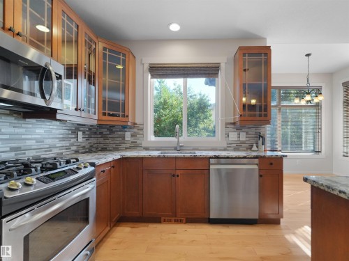 1682 Hector Road Nw, Edmonton, AB 