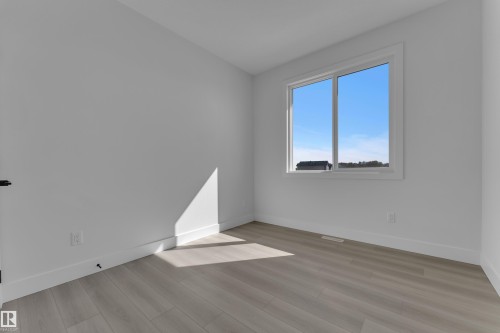 213 Falcon Crescent, Leduc, AB 
