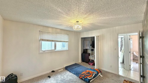 4928 31 Avenue Nw, Edmonton, AB 