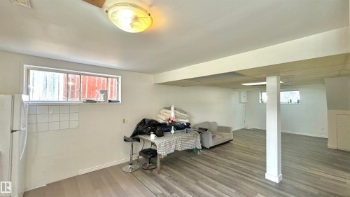 4928 31 Avenue Nw, Edmonton, AB 