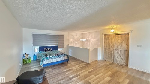 4928 31 Avenue Nw, Edmonton, AB 