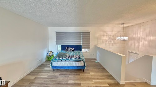 4928 31 Avenue Nw, Edmonton, AB 