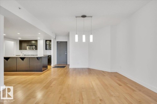 #503 10028 119 St Nw, Edmonton, AB - Indoor