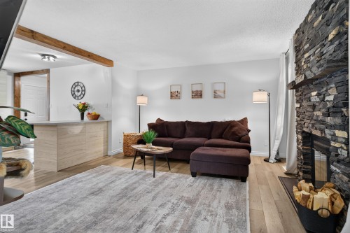 1931 145A Avenue Nw, Edmonton, AB 