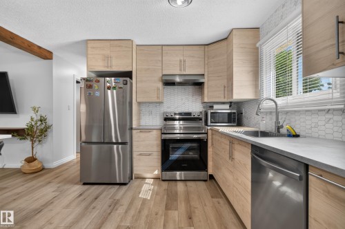 1931 145A Avenue Nw, Edmonton, AB 
