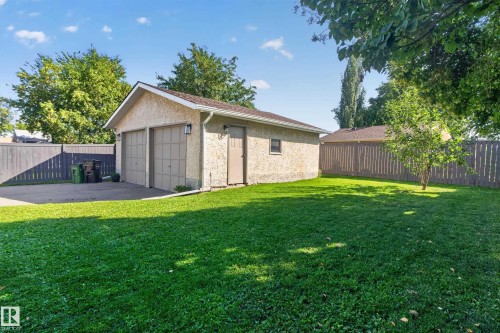1931 145A Avenue Nw, Edmonton, AB 
