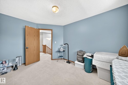 271 Ormsby Road Nw, Edmonton, AB 
