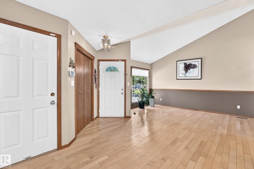 271 Ormsby Road Nw, Edmonton, AB 
