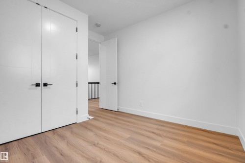 Image quality insufficient for description - 57 Meadowgrove Lane, Spruce Grove, AB - Indoor Photo Showing Other Room