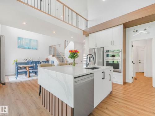 86 Miller Wynd, Leduc, AB - Indoor Photo Showing Kitchen With Upgraded Kitchen