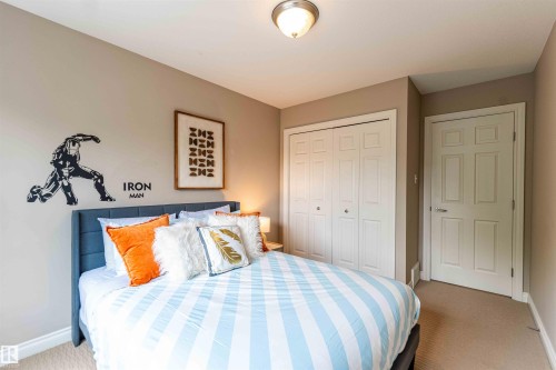 Textured wall-to-wall carpeting - 5092 Thibault Way Nw, Edmonton, AB 