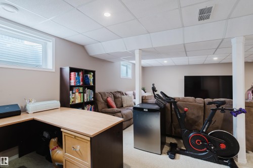 8307 6 Avenue Sw, Edmonton, AB 