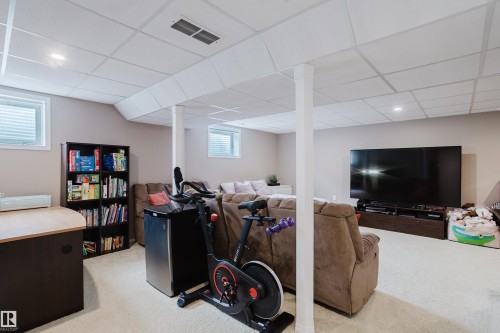 8307 6 Avenue Sw, Edmonton, AB 