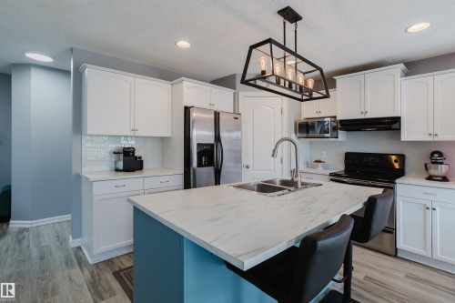 8307 6 Avenue Sw, Edmonton, AB 