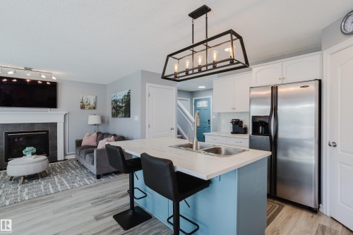 8307 6 Avenue Sw, Edmonton, AB 