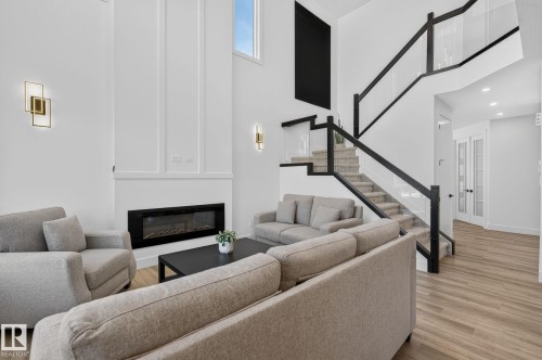 Living room - 16304 19 Avenue Sw, Edmonton, AB 